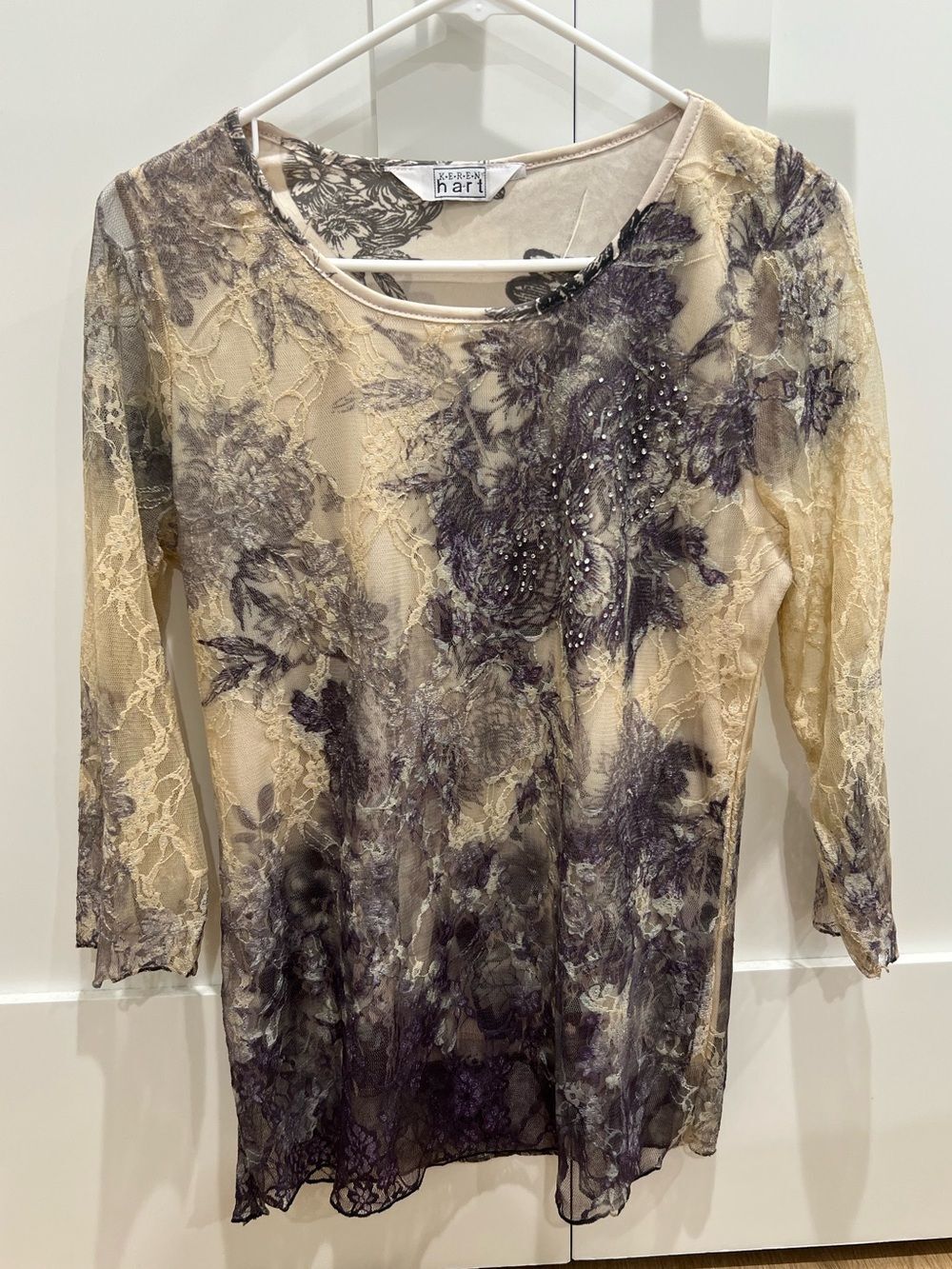 KEREN hart Cream and Purple Lace Overlay Tunic Top